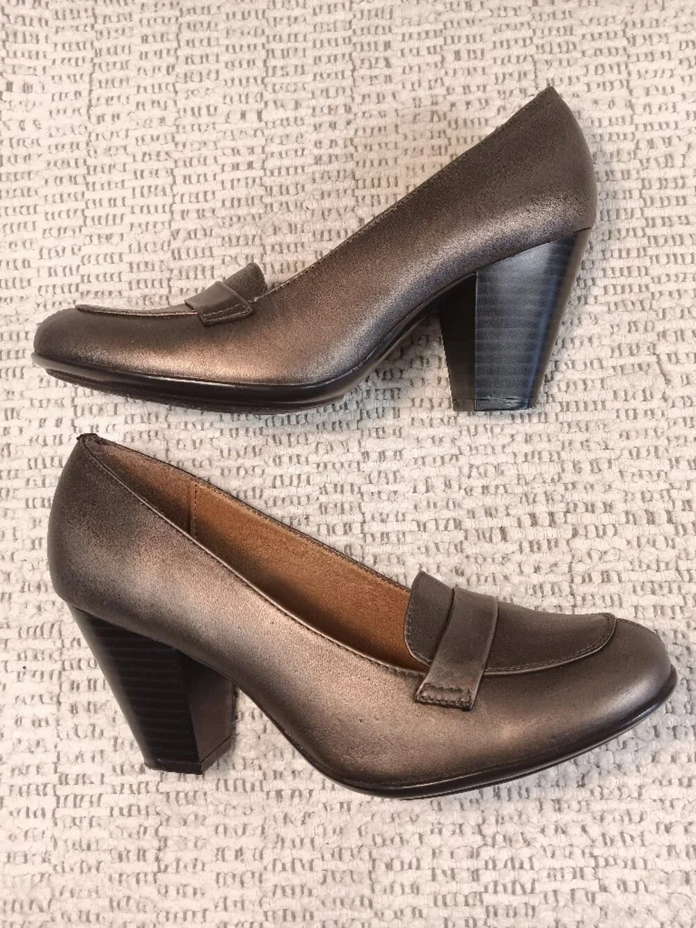 Eurosoft by Sofft 'Randi' Women's Leather Bronze Metallic Pumps sz 8 Medium